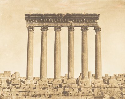 Kolonnaden av solens tempel, i Baâlbek Heliopolis, 15 september 1850. av Maxime Du Camp