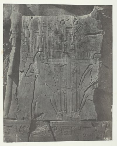 Gournah, Skulpturer från kolossernas tron, Thebe, 184951, tryckt 1852. av Maxime Du Camp