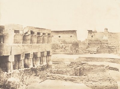 Palace and Village of Luxor, tagna från söder, Thebe, 1849-50. av Maxime Du Camp