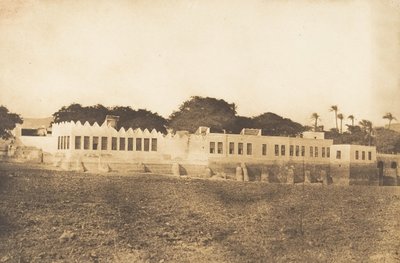 Utsikt över Divanen och guvernörens palats, vid Syout, 1849-50. av Maxime Du Camp