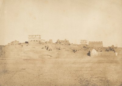 Vy över en del av byn Luxor, Thebe, 1849-50. av Maxime Du Camp