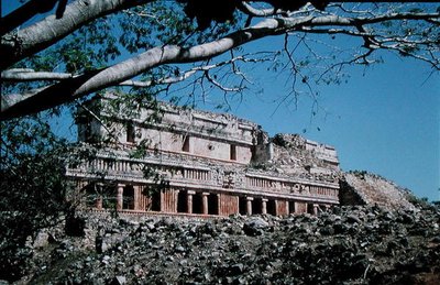 Utsikt över det stora palatset (foto) av Mayan Mayan