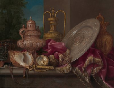 Stilleben med silver- och guldplåt, snäckor och ett svärd, fjärde kvartalet 1600-talet. av Meiffren Conte