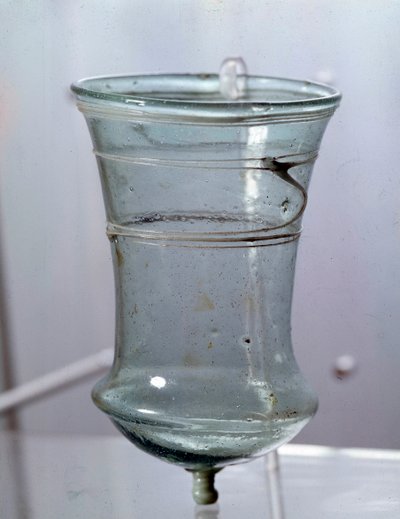 Merovingerkonst: glas. Gallien 600-talet. National Museum of Archaeology of Saint Germain en Laye av Merovingian Merovingian