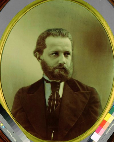 Porträtt av kompositören Piotr Tchaikovsky (Pyotr Petr Ilitch Tchaikovski) (Tchaikowsky) (1840-1893). Fototyp av Michail Michailoich Panov (1836-1894). State P.I. Tchaikovsky Memorial Museum, Klin av Michail Michailovich Panov