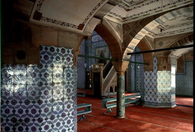 Interiörvy av Rustem Pasha-moskén (1560-1564) av Mimar Sinan
