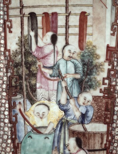 Detalj från en vas föreställande män som färgar siden (keramik) av Ming Dynasty Chinese School