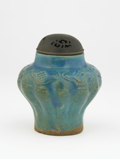 Burk använd som rökelsebrännare, 1500-mitten av 1600-talet (keramik) av Ming Dynasty Chinese School