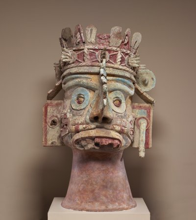 Överhuvud för regnguden Tlaloc, sen postklassisk period, ca 1300-1521 (keramik, tuff, stuckatur och färg) av Mixtec Mixtec