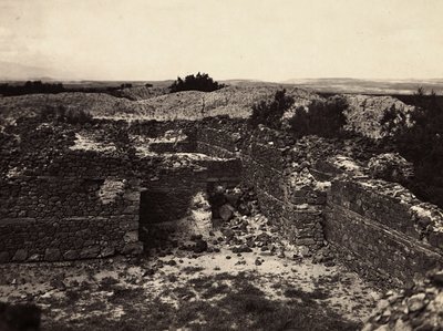 Att bygga ett imperium i den fascistiska tidsåldern: Axum-ruinerna av Solens tempel i Adulis, 1936-05-09 (s/v foto) av Modestino Baldinetti