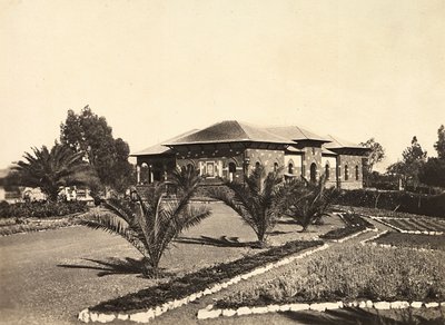 "Building an Empire" i den fascistiska tidsåldern: Regeringskansliet i Asmara, 1936-05-09 (s/v foto) av Modestino Baldinetti