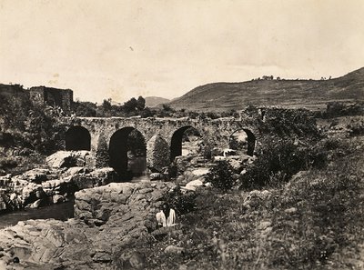 "Building an Empire" i den fascistiska tidsåldern: Portugisiska bron vid Gondar, Etiopien, 1936-05-09 (s/v foto) av Modestino Baldinetti