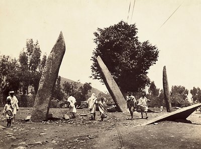 Att bygga ett imperium i den fascistiska tidsåldern: plats där Obelisken i Axum en gång stod, nu överförd till Rom, 1936-05-09 (s/v foto) av Modestino Baldinetti