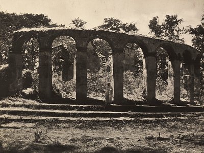 1Kung Fasiladas tempel i Gondar, Etiopien, 1936-05-09 (s/v foto) av Modestino Baldinetti