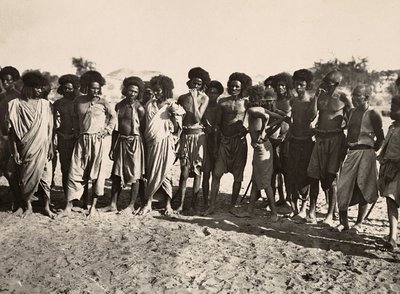 Att bygga ett imperium i den fascistiska tidsåldern: Beni Amers stam, 1936-05-09 (s/v foto) av Modestino Baldinetti