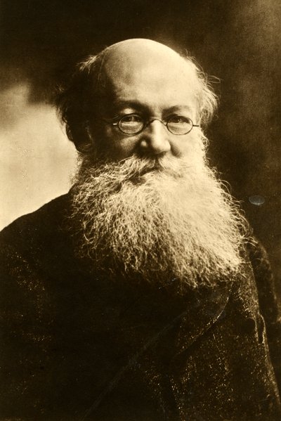 Pjotr Aleksijevitj Kropotkin, rysk anarkist, ca 1900 av Nadar