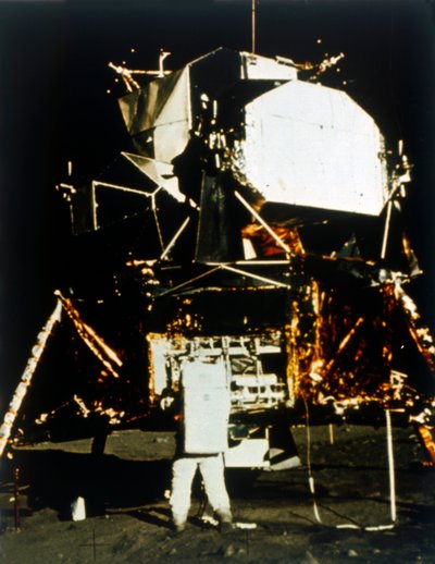 Buzz Aldrin av Lunar Module på månens yta, Apollo II-uppdrag, juli 1969. av Neil Armstrong