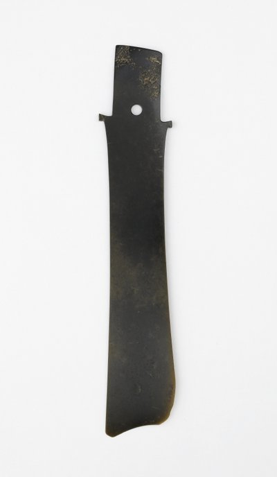 Gaffelmejsel (zhang), Qijia-kultur, ca 2500-2000 f.Kr. (jade (nefrit)) av Neolithic Period Chinese School