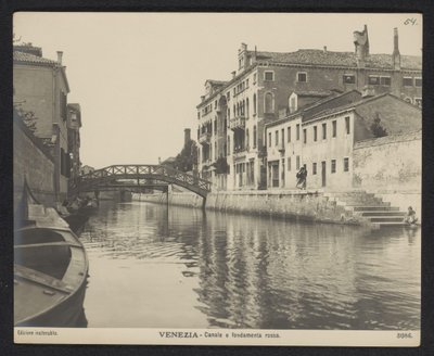 Utsikt över Fondamenta Rossa i Venedig Venedig - Canale e fondamenta rossa (titel på objekt) av Neue Photographische Gesellschaft