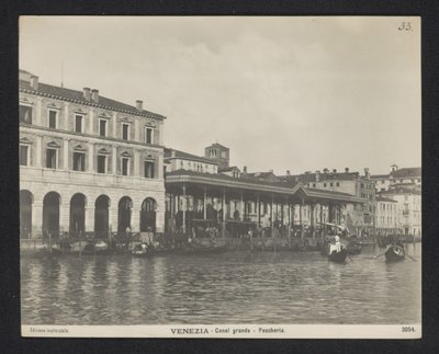 Täckt fiskmarknad i Venedig Venedig - Canal Grande - Pescheria (titel på objekt) av Neue Photographische Gesellschaft