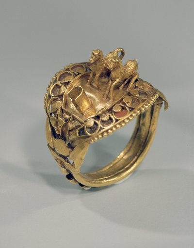Hästring (guld och cornelian) av New Kingdom Egyptian