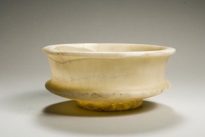 Tazza, 18:e-19:e dynastin, 1540-1186 f.Kr. (alabaster) av New Kingdom Egyptian