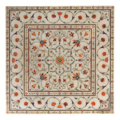 Fotstöd av mogulmarmor med inläggningar av pietra dura, ca 1700 av North Indian School