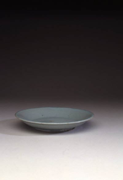Sällsynt Ruyao grunt fat (keramik) (se även 466677) av Northern Song Dynasty Chinese School