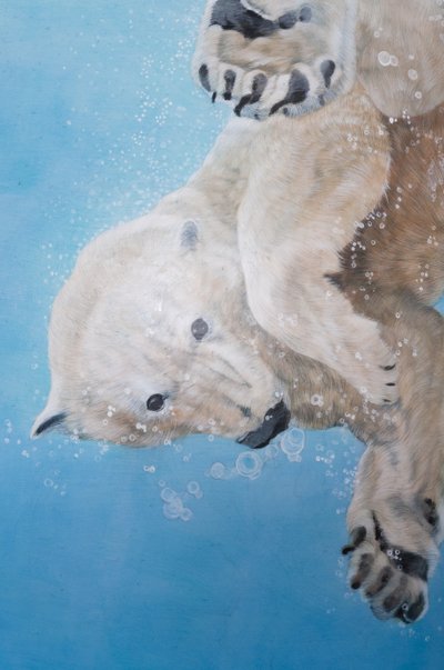 Isbjörnsbalett, detalj, 2012 (akryl på glasfiberskulpterat ägg) av Odile Kidd