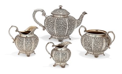 Repousse teservis i fyra delar, sent 1800-tal (silver) (se även 996381) av Oomersi Mawji