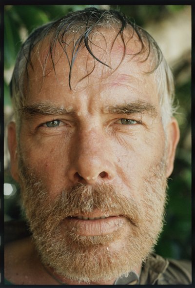 Lee Marvin på uppsättningen av "Hell in the Pacific" av Orlando Suero