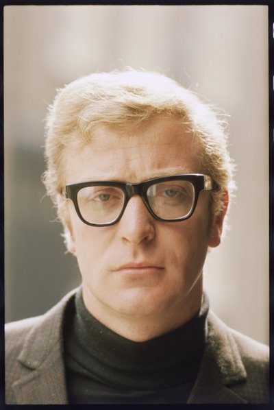 Michael Caine porträtt av Orlando Suero