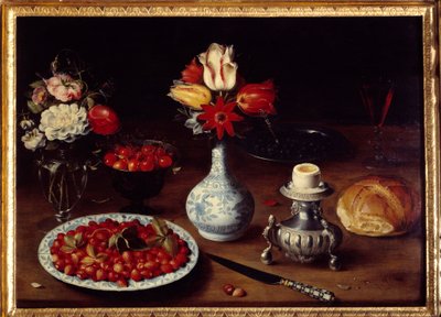 Stilleben med blomvas Buketter av tulpaner och nejlikor med körsbär, vilda jordgubbar, kokt ägg (äggkopp) och bröd. Målning av Osias Beert I ou l