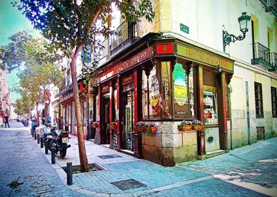 Det charmiga hörnkaféet i Madrid av Osvaldo Russo