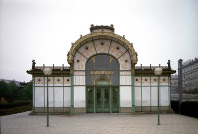 Art Nouveau: utsikt över paviljongen på Karlsplatz tunnelbanestation (nuvarande café) gjord av arkitekten Otto Wagner (1841-1918) (Wiensecession) 1894-1899 Wien, Österrike av Otto Wagner