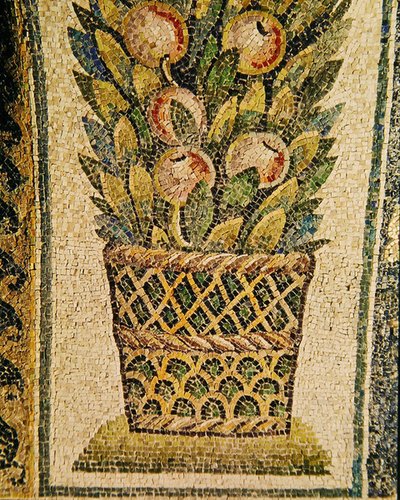 A Basket of Fruit, c.430 AD (mosaik) av Paleo Christian