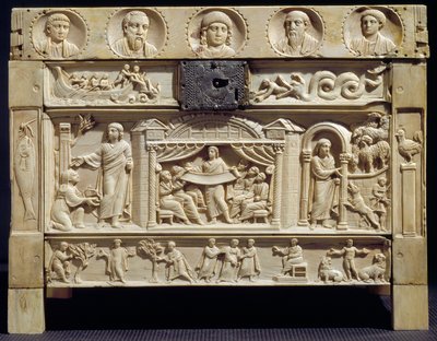 Paleochretian Art: Relikvieskrin (lipsanotheque) av scener från Gamla och Nya testamentet i nedre reliefer. 300-talet Från klostret Santa Giulia, Italien. Brescia, kristet museum av Paleo Christian