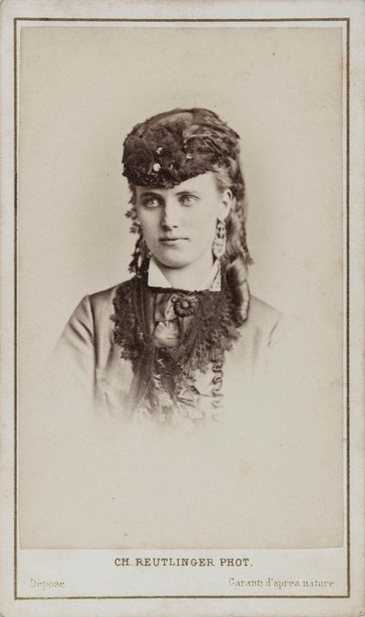 Porträtt av Christine Nilsson 1843-1921. av Paris . Photo studio Reutlinger