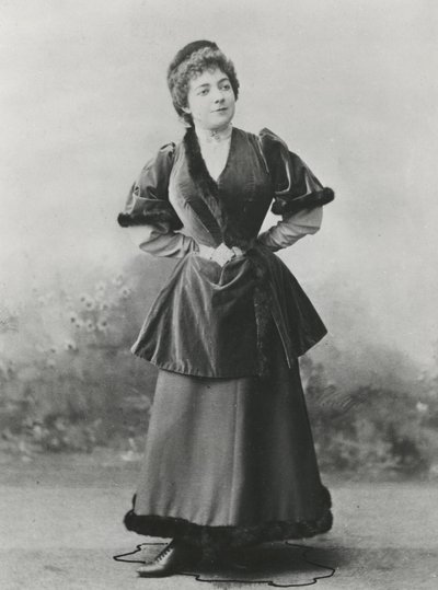 Porträtt av Juliette Girard, ca 1900 av Paul Boyer