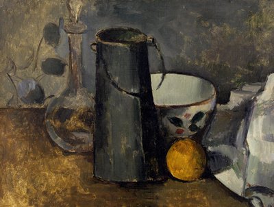 Stilleben med karaff, mjölkburk, skål och apelsin av Paul Cézanne