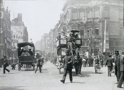 Ludgate Circus, London, förberedde sig för drottningens jubileum, 1897 av Paul Martin
