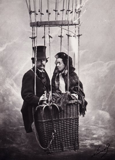 Paul Nadar och hans fru i ballongens korg (luftballong) (s/v foto) av Paul Nadar