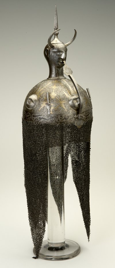 Kulah Khud, hjälm, ca 1700-talet, ändrad på 1800-talet (järn med guld- och silverinlägg) av Persian School