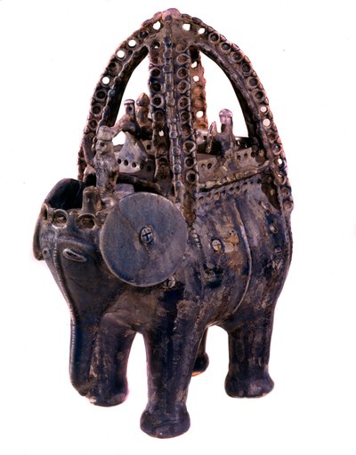Persisk konst: rhyton eller rhyton eller rhyton i blå fajans från regionen Gorgan i Iran. 1200-talet. Teheran, arkeologiskt museum av Persian School