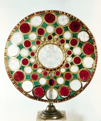 Salomos bägare, bärande en relief cameo av en kung, Sassanian Period (226-651) (guld, bergskristall, granat och grönt glas) av Persian School