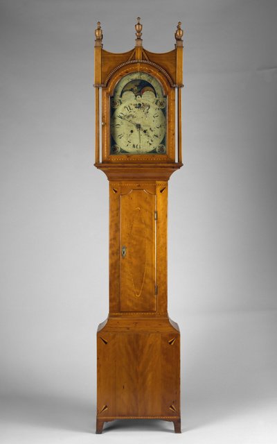 Tall Case Clock, ca 1815 (lönn, körsbär, mässing och järn) av Peter Miller