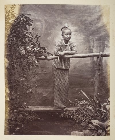 Porträtt av en burmesisk jungfru, Fotograf: Klier, Philip Adolphe Gladstone Collection av Philip Adolphe Klier