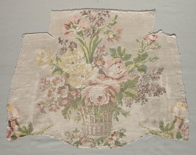 Sidenfragment, del av panel som heter Le panier fleuri, 1770. av Philippe de Lasalle