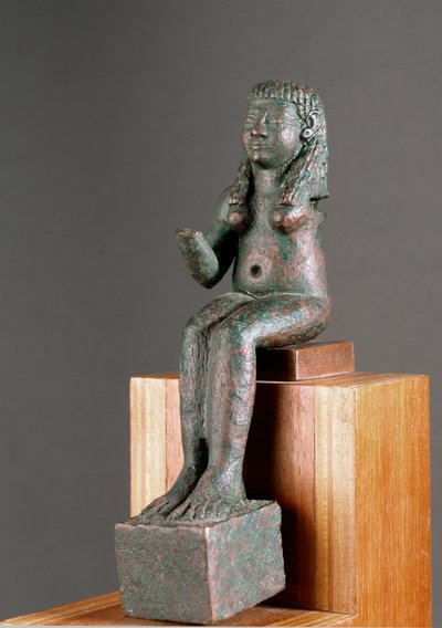 Fenicisk konst: representation av gudomen Astarte. Bronsskulptur från 700-talet f.Kr. Från helgedomen Carambolo i Spanien. Dämpa. 16 cm Sevilla, arkeologiskt museum av Phoenician