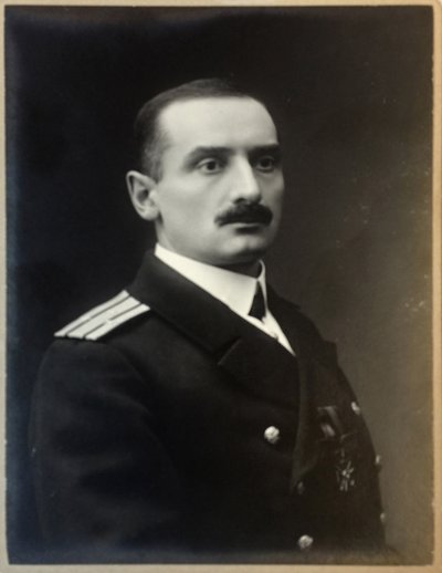 Porträtt av Alexander Kolchak 1874-1920, 1909. av Photo studio H. Rentz and F.